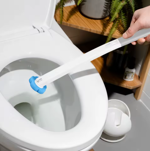 CleanDrop™ – Inteligentny zestaw do czyszczenia WC z jednorazowymi główkami.